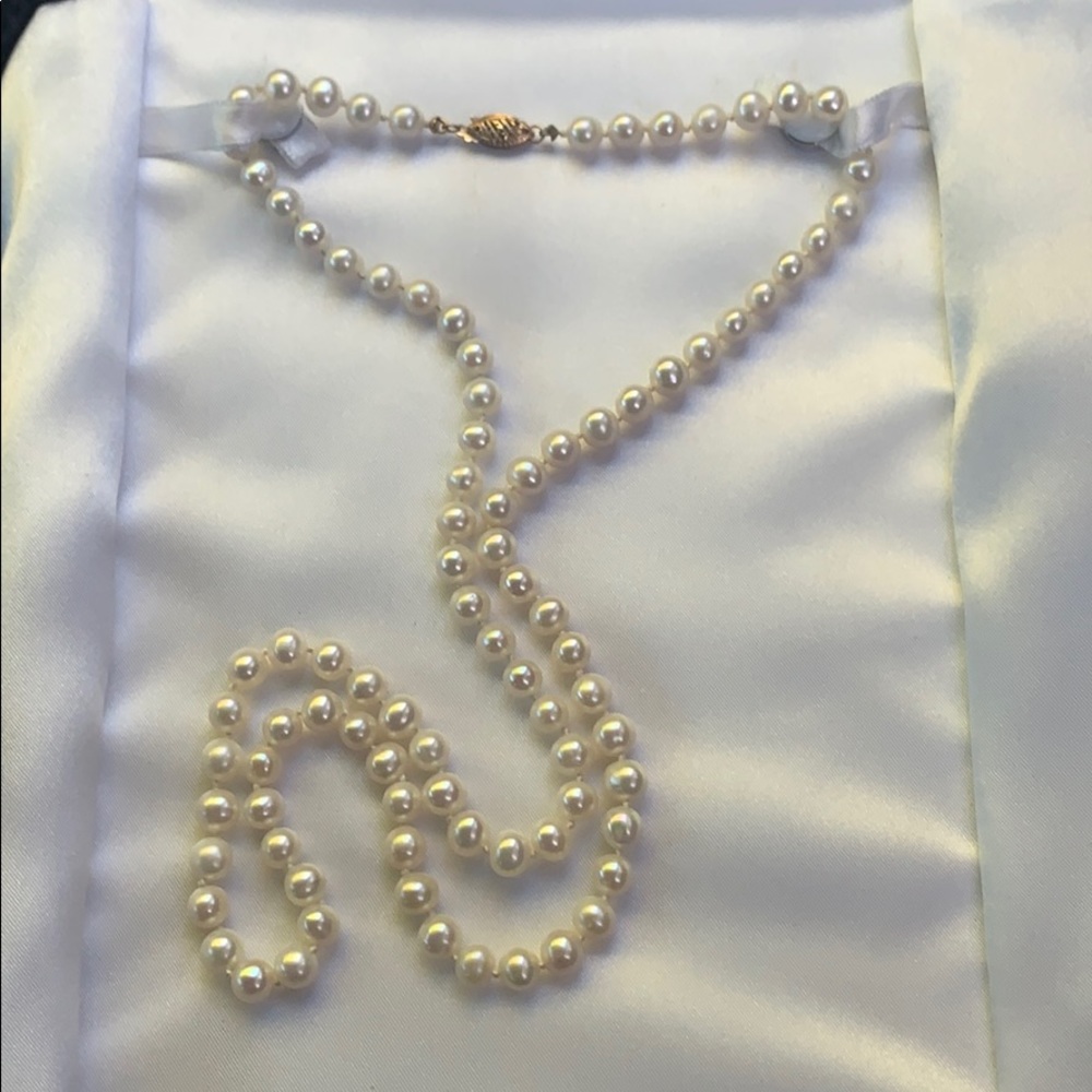 Real Pearl Necklace with 14K Gold Clasp